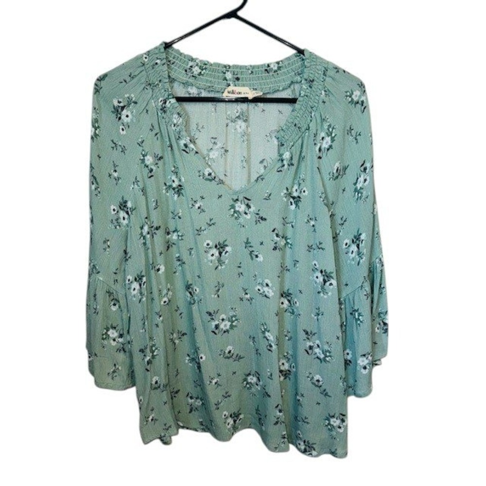 Millibon Floral Blouse V Neck Bell Sleeve Smocked‎ Top Green Size M